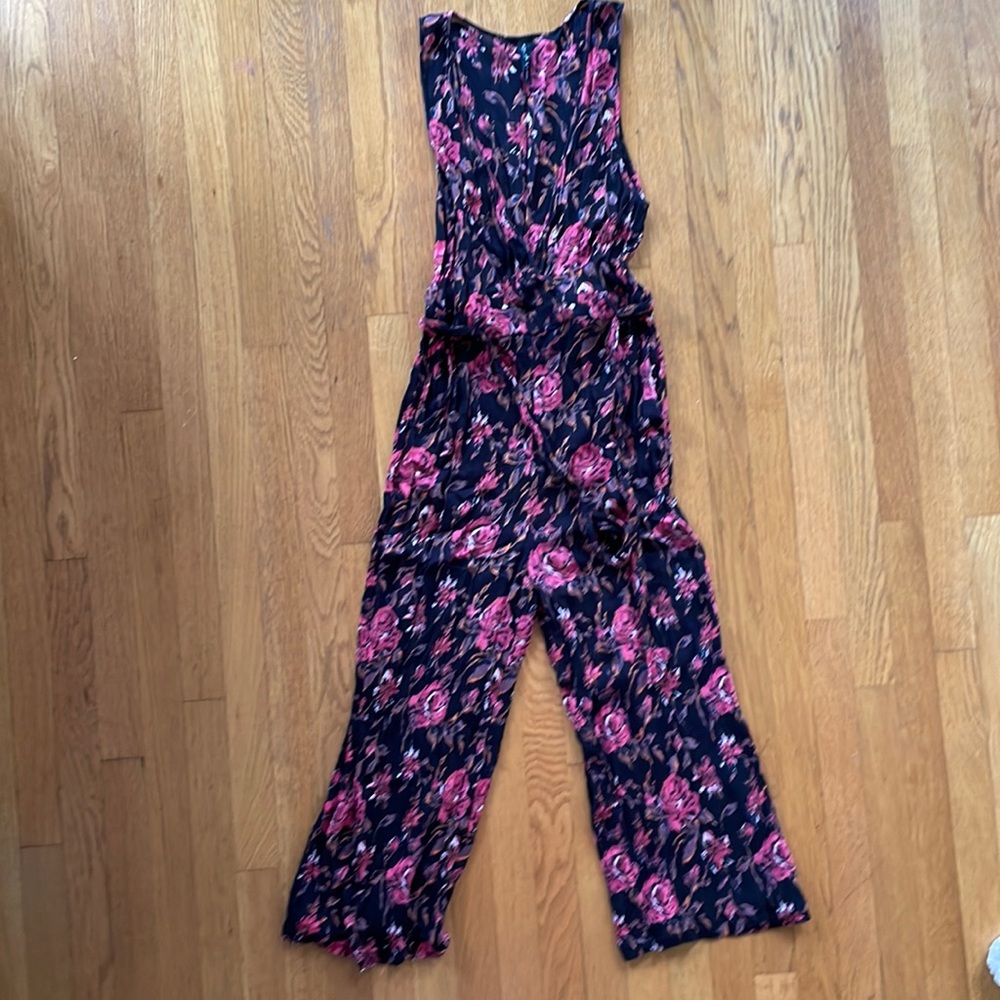 Floral print jumpsuit - Urban Outfitters